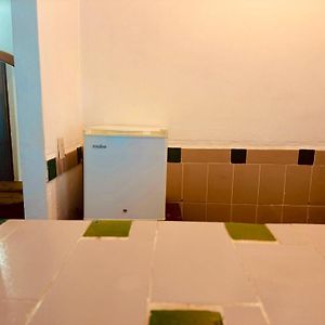 Habitación Estándar con 2 Camas Individuales